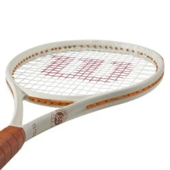 Raquette Wilson Clash 100 V3 Roland Garros 2025 -Tennis Compagnie Magasin raquette wilson clash 100 v3 roland garros 2025 4